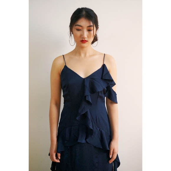 Keepsake | Bound Gown - Picture 2 of 4